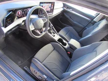 VW Golf Variant Business TDI in Delfingrau Metallic