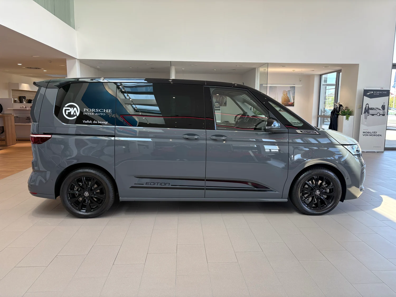 Bild eines VW Multivan Edition eHybrid 180 kW 4MOTION