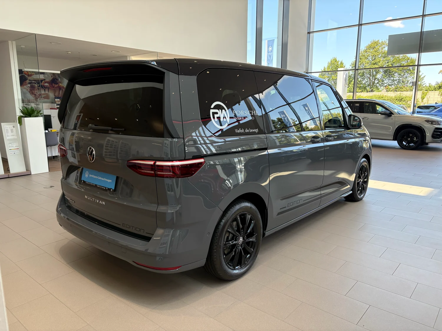 Bild eines VW Multivan Edition eHybrid 180 kW 4MOTION
