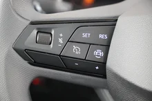 SEAT Arona Reference Edition 1.0 TSI in Magnet-Grau Metallic