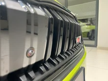 Škoda Octavia RS in Mamba-Grün