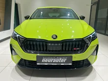 Škoda Octavia RS in Mamba-Grün