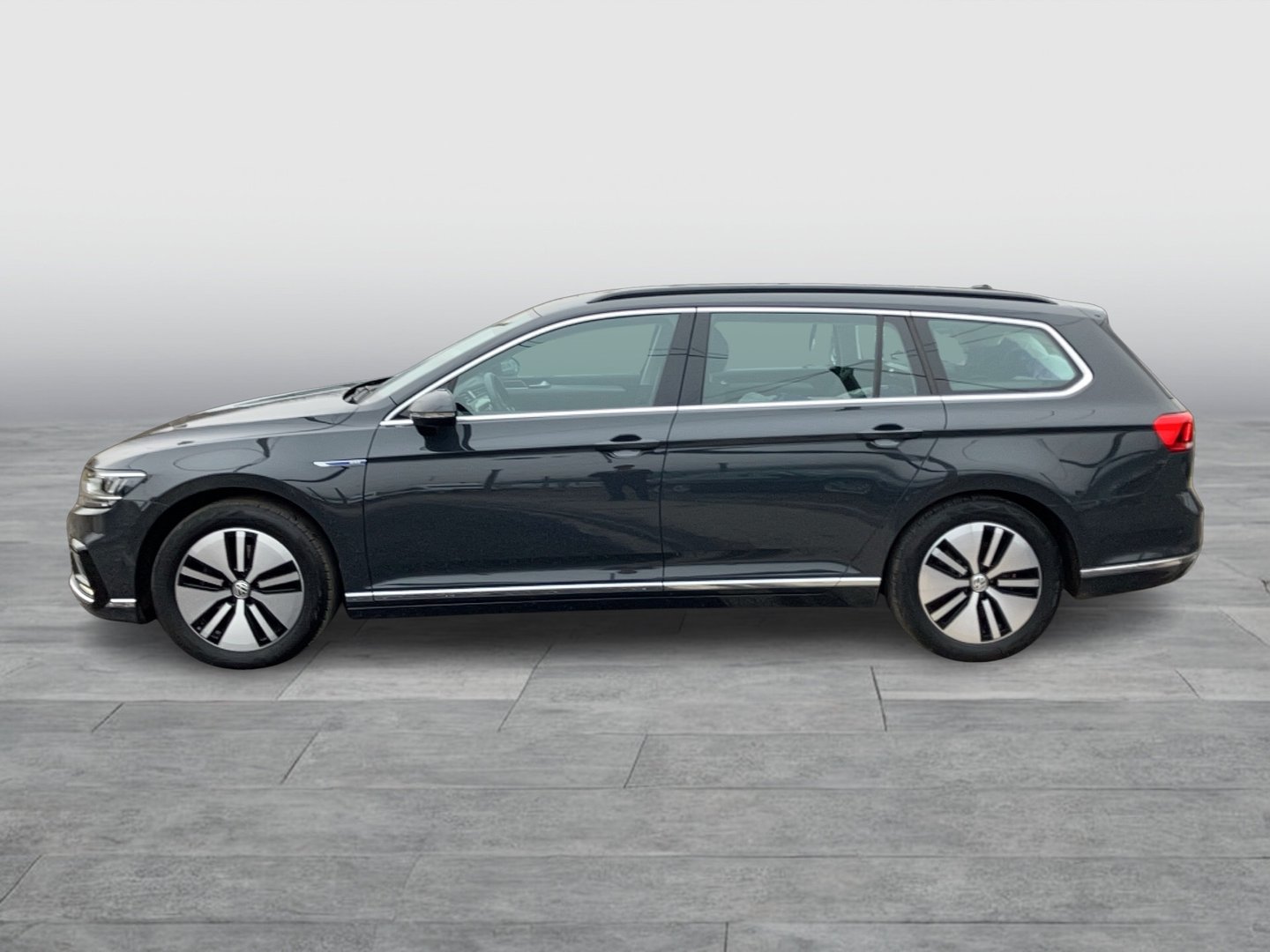VW Passat Variant GTE | Bild 2 von 28