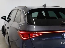 SEAT Leon SP Kombi FR Edition 1.5 TSI 115 PS in Magnet-Grau Metallic