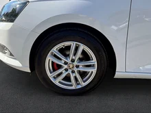 Škoda Fabia Combi Ambition TSI in Alaska-Weiß