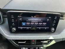 Škoda Kamiq Selection TSI DSG in Moon-Weiß Metallic