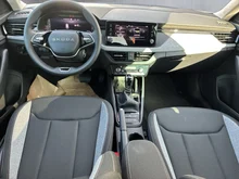 Škoda Kamiq Selection TSI DSG in Moon-Weiß Metallic