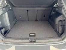 VW Tiguan Sport eHybrid DSG 150 kW in Delfingrau Metallic