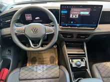 VW Tiguan Sport eHybrid DSG 150 kW in Delfingrau Metallic