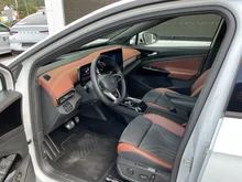 VW ID.4 Pro Performance 150 kW Tech in Gletscherweiß Metallic