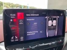 VW ID.4 Pro Performance 150 kW Tech in Gletscherweiß Metallic