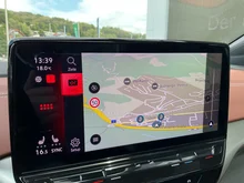 VW ID.4 Pro Performance 150 kW Tech in Gletscherweiß Metallic