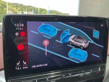 VW ID.4 Pro Performance 150 kW Tech in Gletscherweiß Metallic