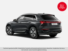 Audi Q8 55 e-tron quattro business in Magnetgrau