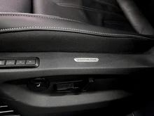 VW Tiguan Elegance eHybrid DSG 150 kW in Oyster Silver Metallic
