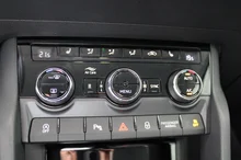 Škoda Karoq 4x4 SCOUT TDI DSG in schwarz - metallic-perleffektno