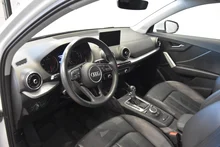 Audi Q2 1.6 TDI in 2Y Gletscherweiß Metallic