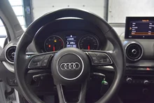 Audi Q2 1.6 TDI in 2Y Gletscherweiß Metallic