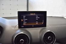 Audi Q2 1.6 TDI in 2Y Gletscherweiß Metallic