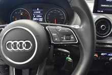 Audi Q2 1.6 TDI in 2Y Gletscherweiß Metallic