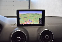 Audi Q2 1.6 TDI in 2Y Gletscherweiß Metallic