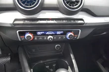 Audi Q2 1.6 TDI in 2Y Gletscherweiß Metallic
