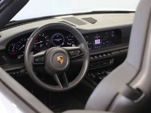 Porsche 911 Carrera Cabriolet I (992) in silber - metallic