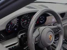 Porsche 911 Carrera Cabriolet I (992) in silber - metallic