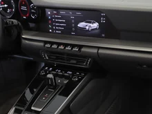 Porsche 911 Carrera Cabriolet I (992) in silber - metallic