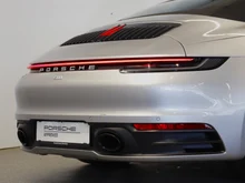 Porsche 911 Carrera Cabriolet I (992) in silber - metallic