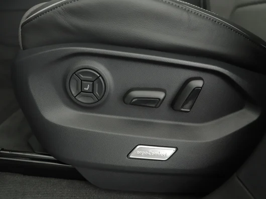 Bild eines VW Touareg R-Line TDI 4MOTION