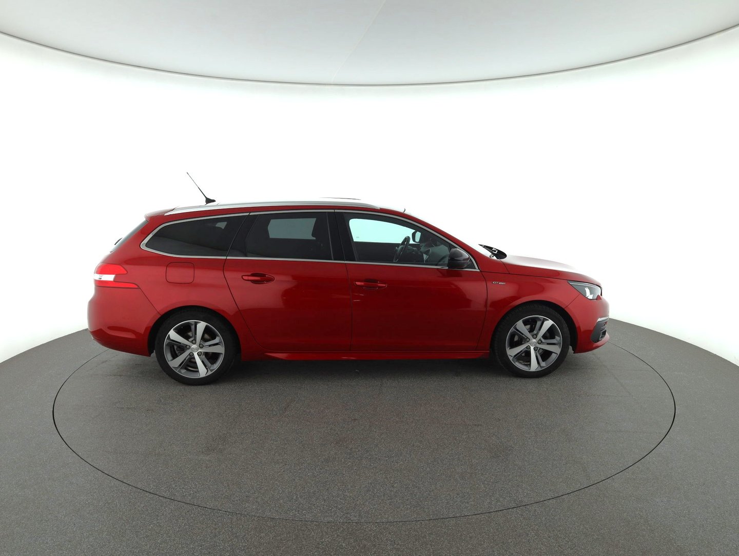 Peugeot 308 SW 1,6 BlueHDi 120 GT Line S&S | Bild 4 von 32
