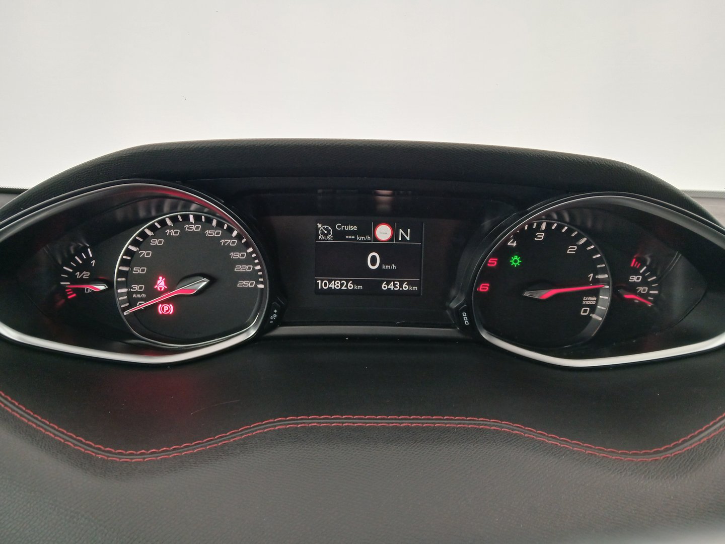 Peugeot 308 SW 1,6 BlueHDi 120 GT Line S&S | Bild 15 von 32
