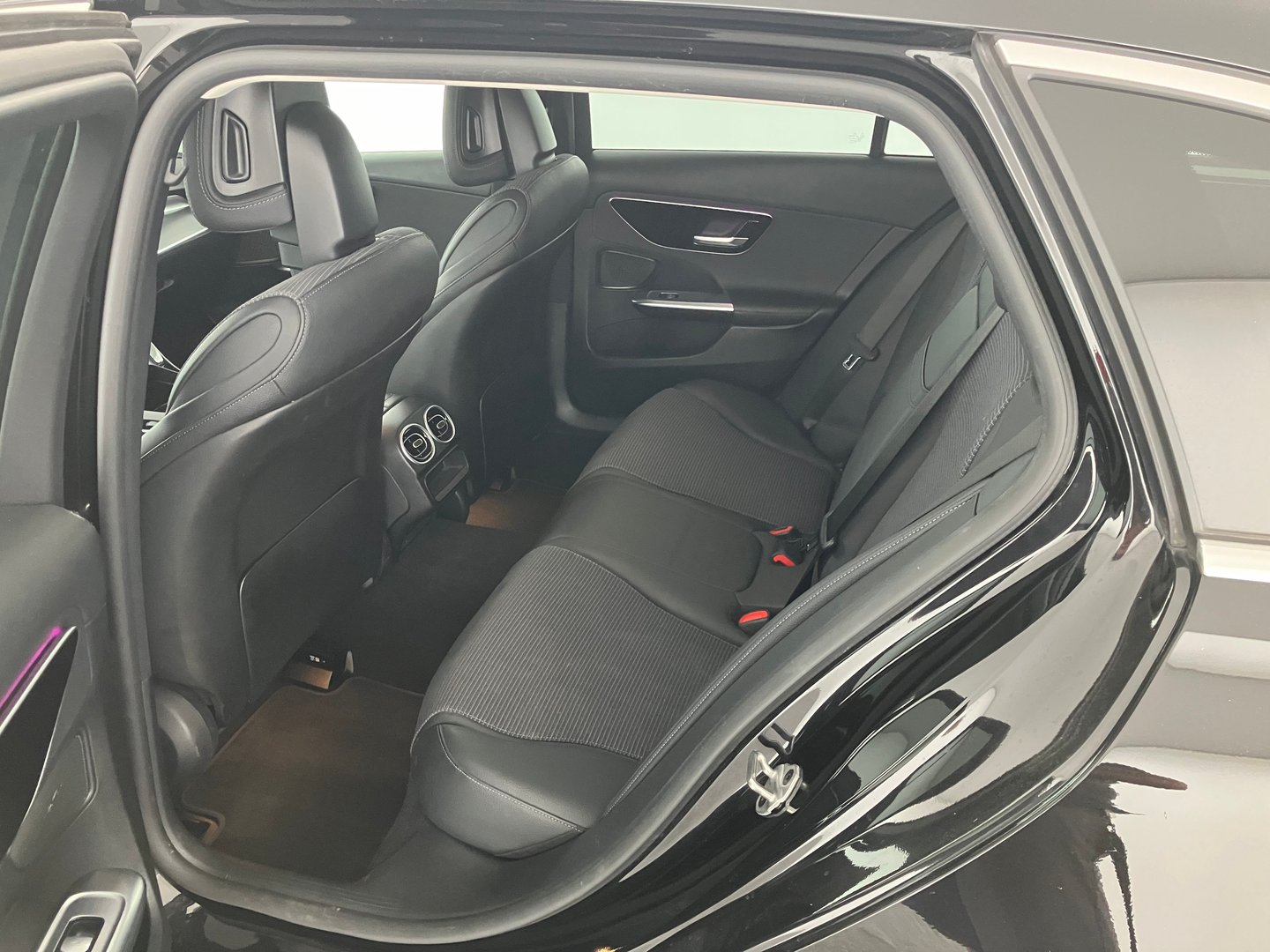 Mercedes C 220d T Aut. | Bild 14 von 18