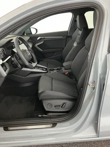 Audi A3 Sportback 40 TFSI e in PFEILGRAU PERLEFFEKT