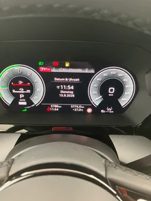 Audi A3 Sportback 40 TFSI e in PFEILGRAU PERLEFFEKT
