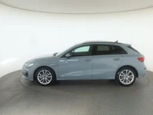 Audi A3 Sportback 40 TFSI e in PFEILGRAU PERLEFFEKT