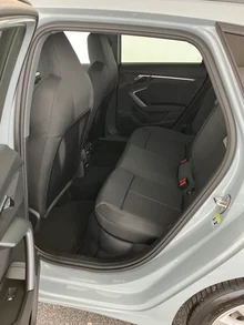 Audi A3 Sportback 40 TFSI e in PFEILGRAU PERLEFFEKT