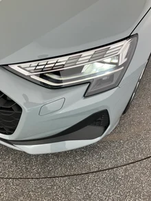 Audi A3 Sportback 40 TFSI e in PFEILGRAU PERLEFFEKT