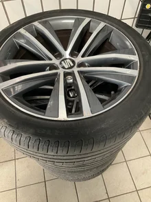 Thumbnail-Foto von Fahrzeug