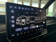 VW ID Buzz ID. Buzz GTX LR 4MOTION 250 kW in Kirschrot