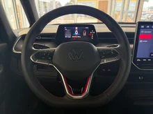 VW ID Buzz ID. Buzz GTX LR 4MOTION 250 kW in Kirschrot