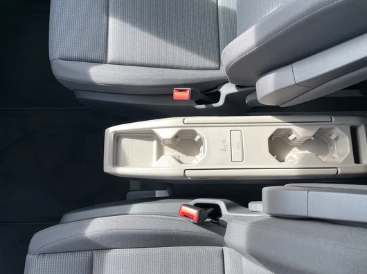 Bild eines VW Multivan Business eHybrid 180 kW 4MOTION