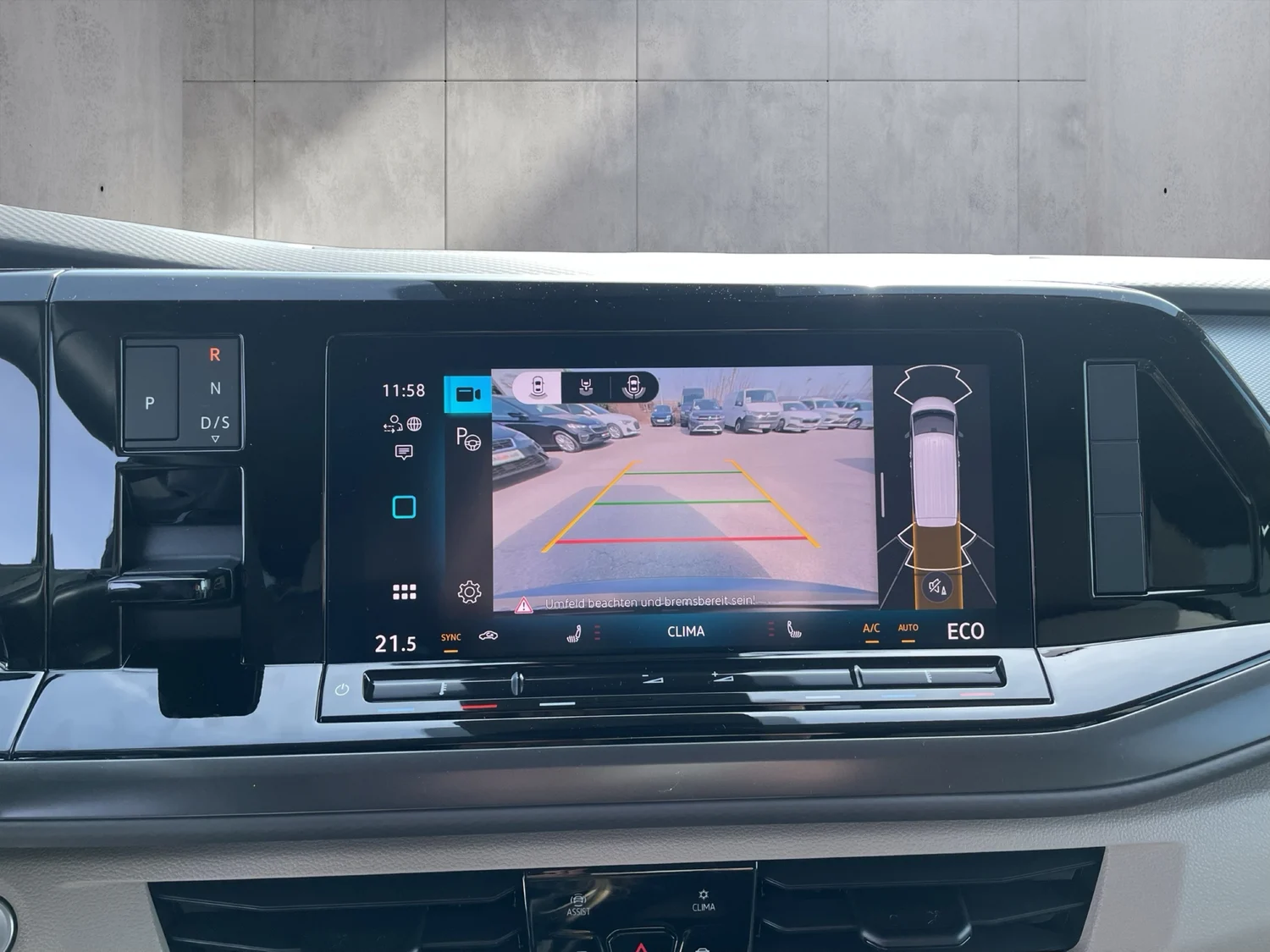 Bild eines VW Multivan Business eHybrid 180 kW 4MOTION