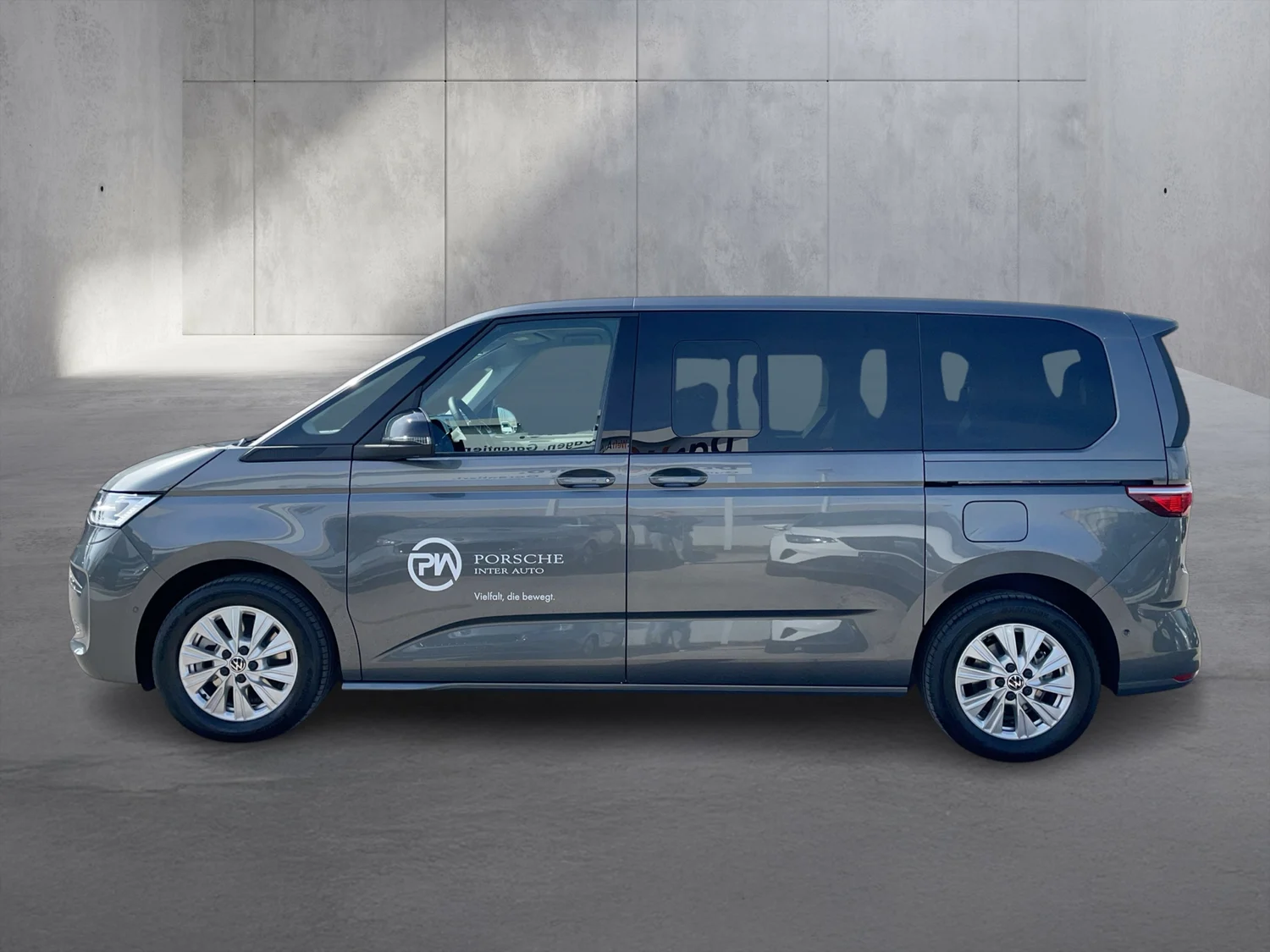 Bild eines VW Multivan Business eHybrid 180 kW 4MOTION