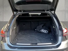 Audi A6 Avant e-hybrid quattro 220 kW in Daytonagrau Perleffekt