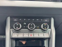 Škoda Karoq Style TDI DSG in Black-Magic Perleffekt