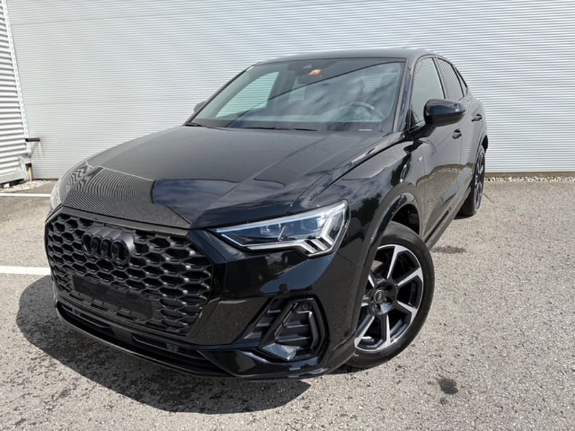 Audi Q3 Sportback 35 TFSI admired
