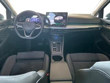VW Golf Life mHEV TSI DSG in Delfingrau Metallic