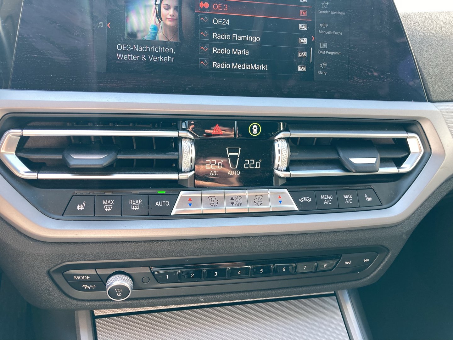 BMW 318d 48 V Touring Aut. | Bild 19 von 25